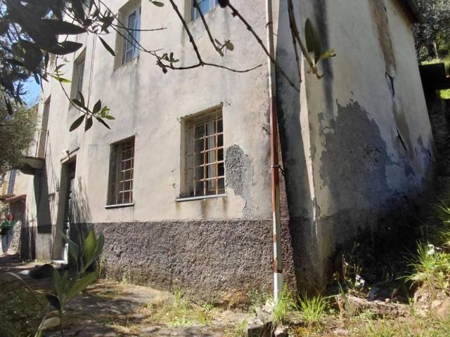 Rustico in vendita a Sant'Ilario di Brancoli, Bagni Di Lucca Ponte