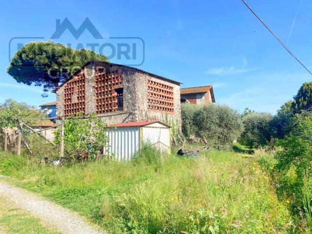 Rustico in vendita a San Macario in Piano, Bagni Di Lucca Ponte
