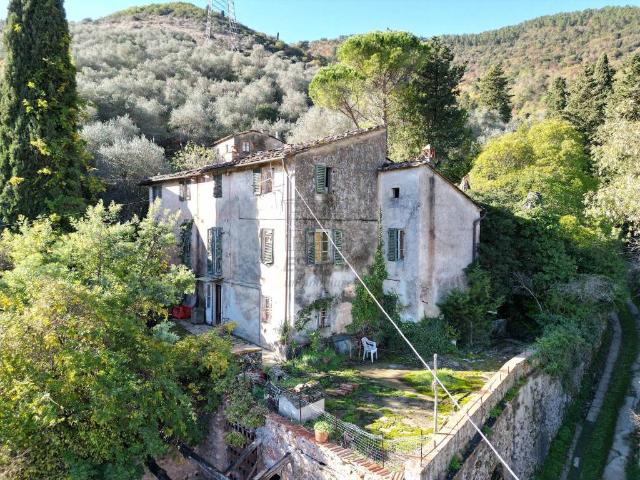 Rustico in vendita a Bagni Di Lucca Ponte, Toscana