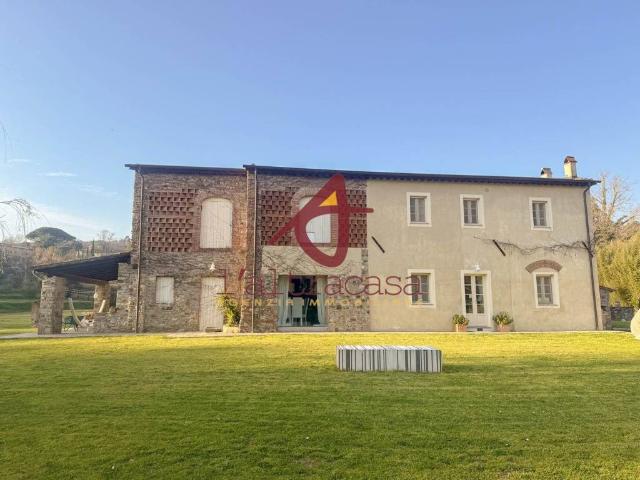Rustico in vendita a Mutigliano, Lucca