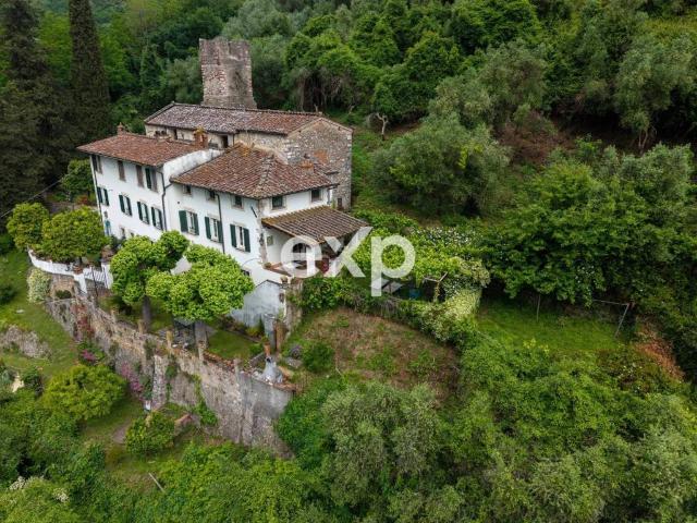 Rustico in vendita a Bagni Di Lucca Ponte, Toscana