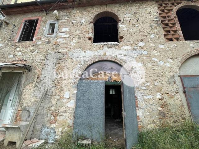 Rustico in vendita a San Lorenzo a Vaccoli, Bagni Di Lucca Ponte
