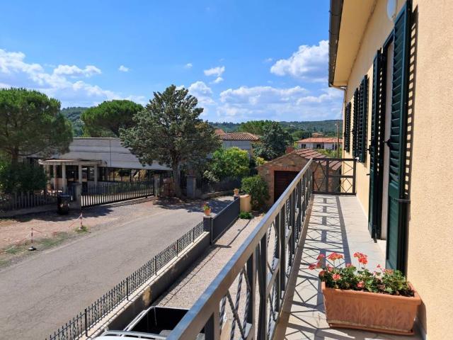 Rustico in vendita a Santa Maria, Lucignano