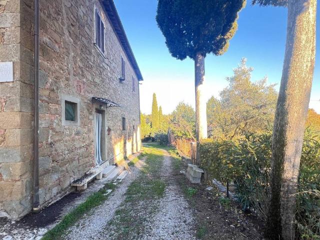 Rustico in vendita a Lucignano, Toscana