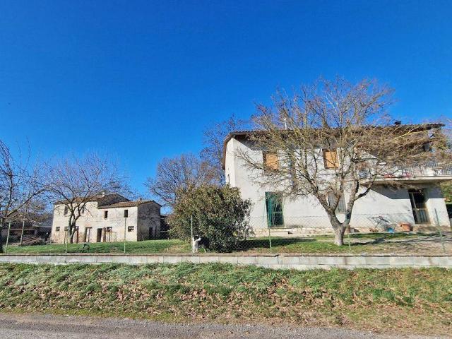 Rustico in vendita a Lucignano, Toscana