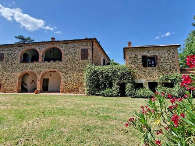 Rustico in vendita a Lucignano, Toscana