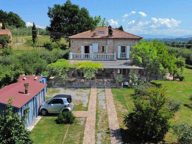 Rustico in vendita a Lucignano, Toscana