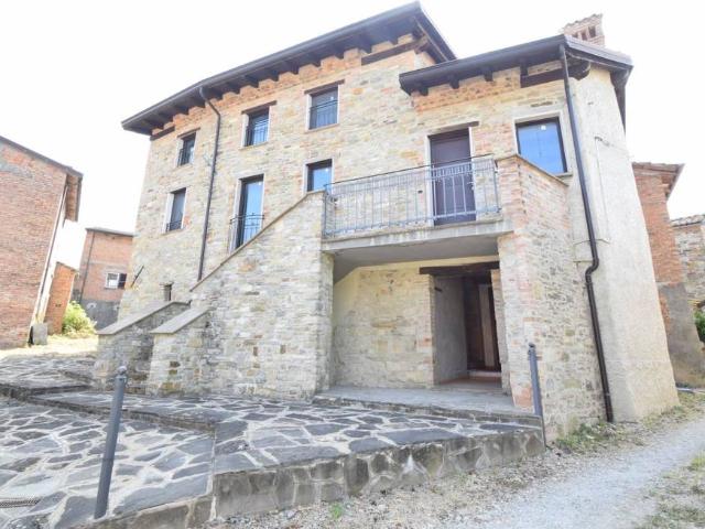 Rustico in vendita a Lugagnano Val D'arda, Reggio Emilia