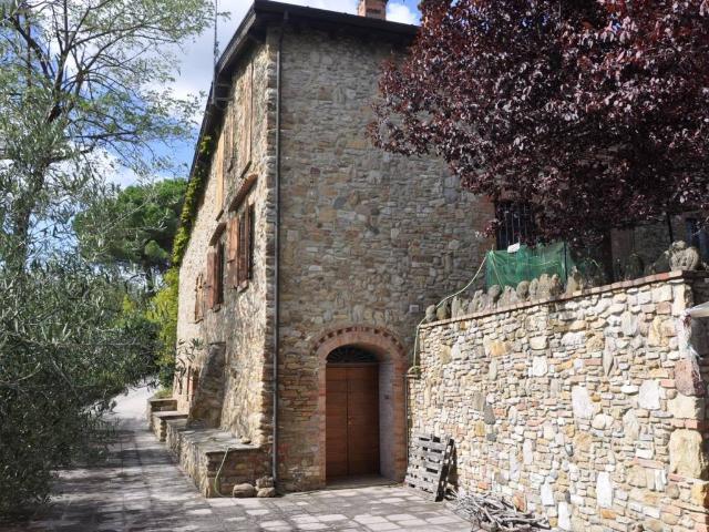 Rustico in vendita a Vernasca, Reggio Emilia