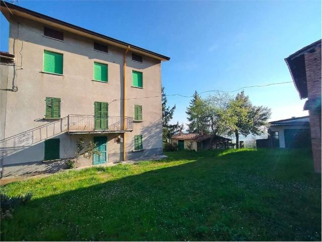 Rustico in vendita a Lugagnano Val D'arda, Reggio Emilia