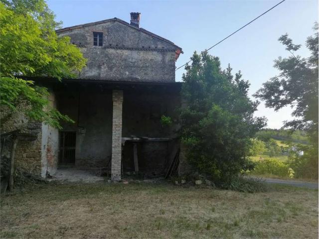 Rustico in vendita a Lugagnano Val D'arda, Reggio Emilia
