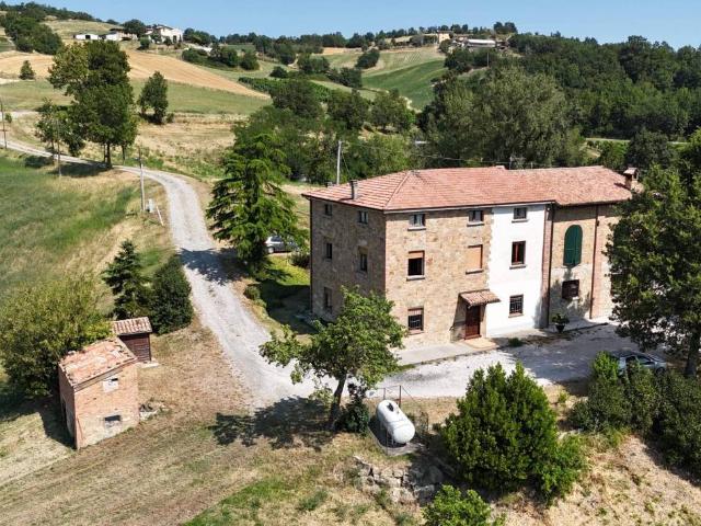 Rustico in vendita a Lugagnano Val D'arda, Reggio Emilia