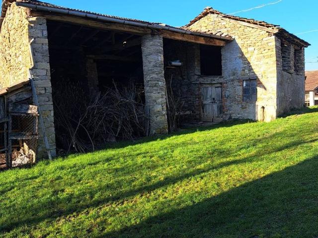 Rustico in vendita a Lugagnano Val D'arda, Reggio Emilia