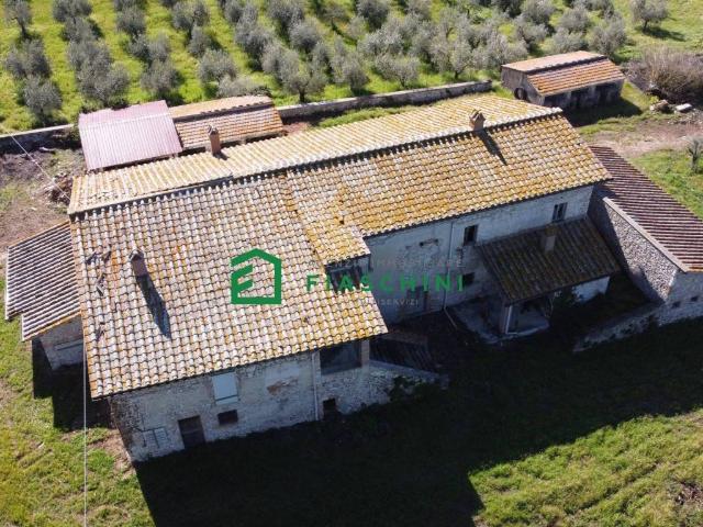 Rustico in vendita a Lugnano In Teverina, Umbria
