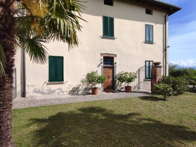 Rustico in vendita a Lurago D'erba, Lombardia