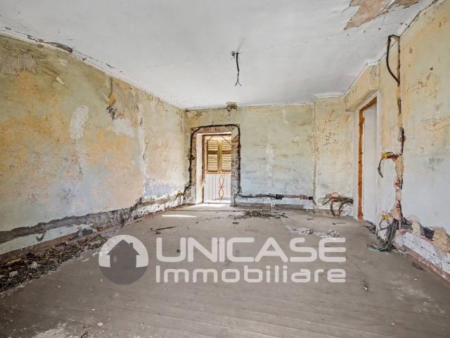 Rustico in vendita a Castello, Piemonte