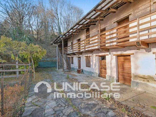 Rustico in vendita a Colletto, Piemonte