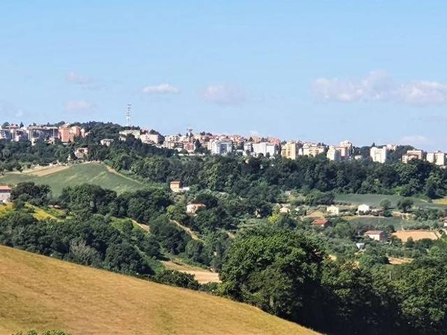 Rustico in vendita a Marche, Macerata