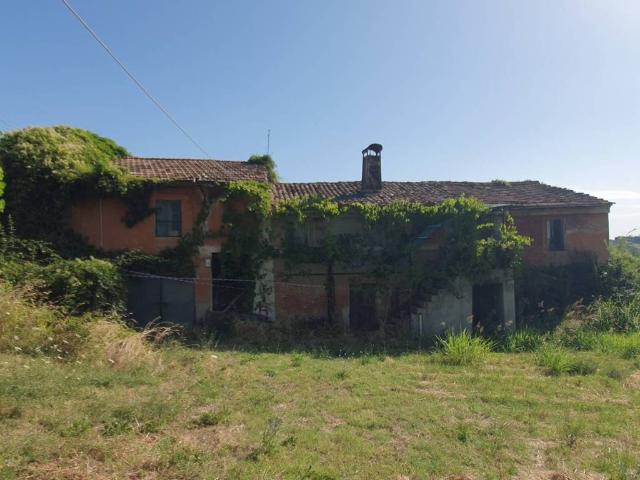 Rustico in vendita a Corneto, Marche