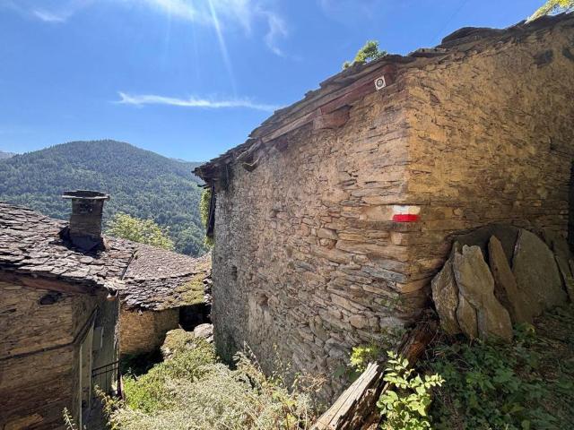 Rustico in vendita a Camoglieres, Macra