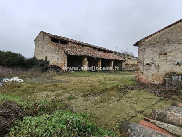 Rustico in vendita a Madignano, Lombardia