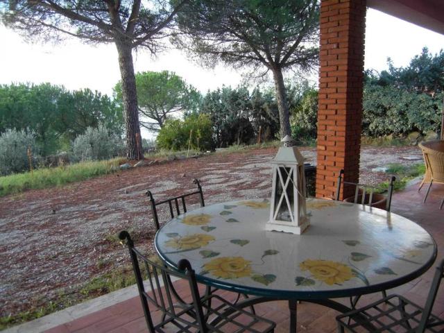 Rustico in vendita a Magione, Umbria