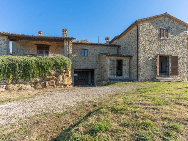 Rustico in vendita a Magione, Umbria