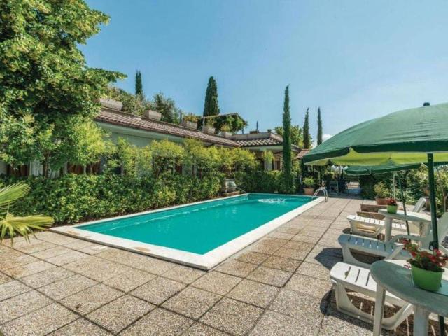 Rustico in vendita a Magione, Umbria