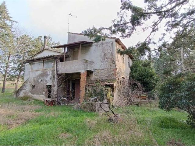Rustico in vendita a Magione, Umbria