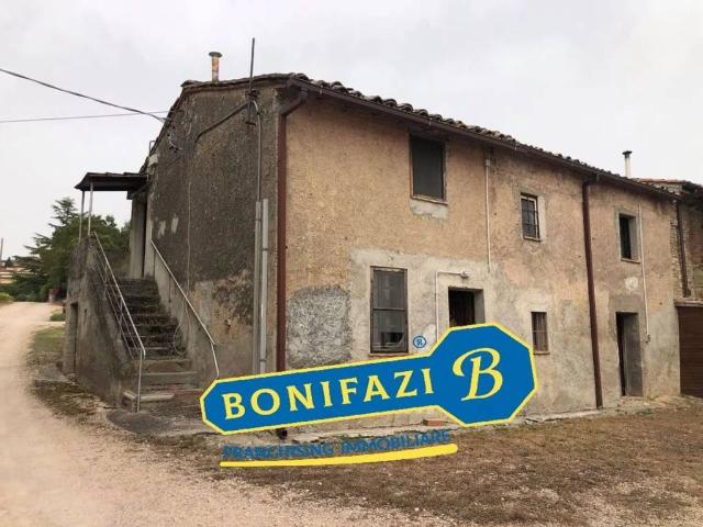 Rustico in vendita a Magione, Umbria