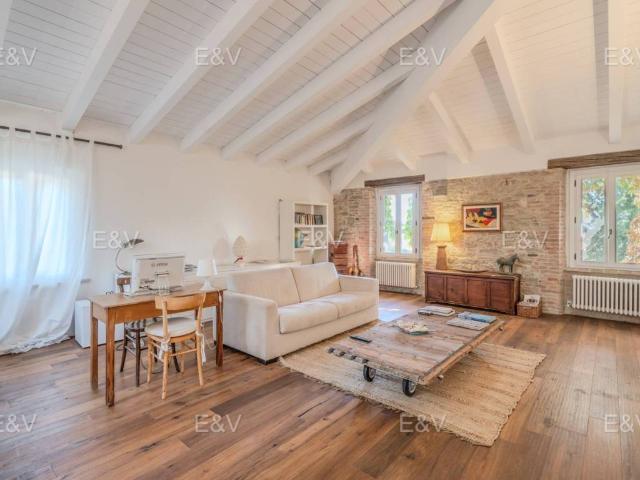 Rustico in vendita a Magione, Umbria