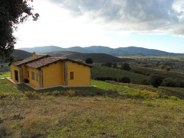 Rustico in vendita a Magliano In Toscana, Toscana