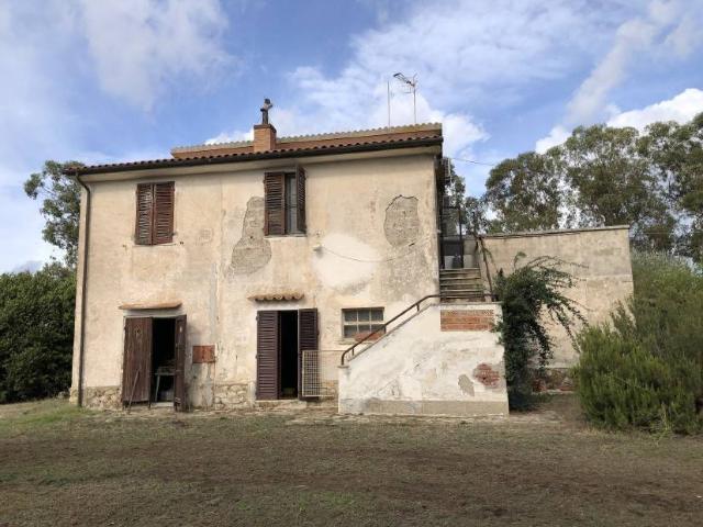 Rustico in vendita a Magliano In Toscana, Toscana