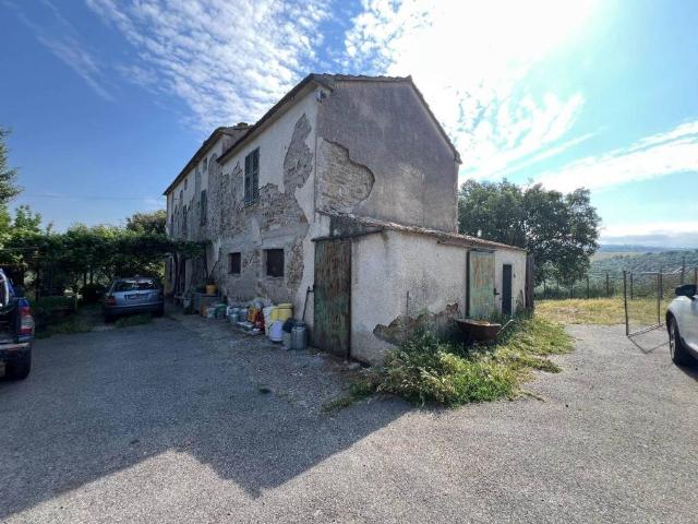Rustico in vendita a Maiano Lavacchio, Magliano In Toscana