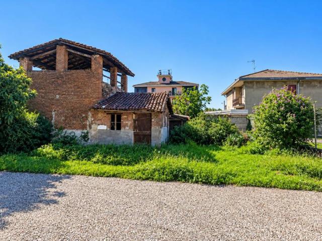 Rustico in vendita a Bienate, Magnago