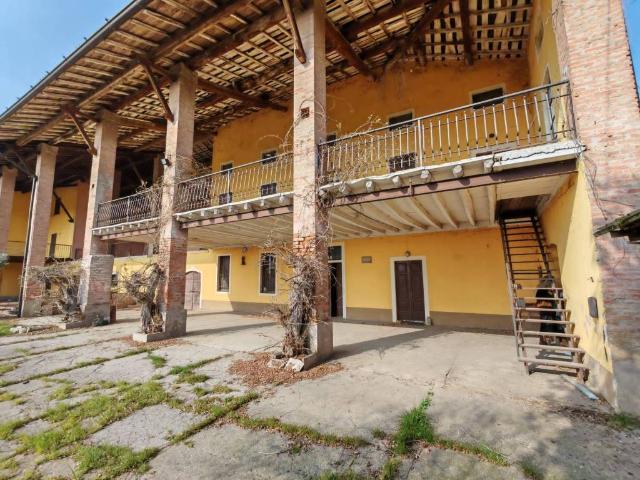 Rustico in vendita a Mairano, Lombardia