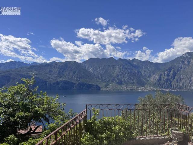 Rustico in vendita a Malcesine, Veneto
