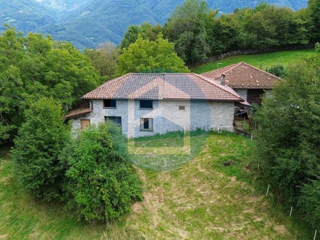 Rustico in vendita a Comunità montana della valle Camonica, Malegno