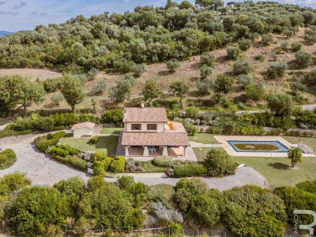 Rustico in vendita a Unione di Comuni Montani Colline del Fiora, Manciano