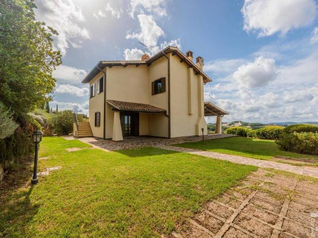 Rustico in vendita a Unione di Comuni Montani Colline del Fiora, Manciano
