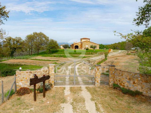 Rustico in vendita a Unione di Comuni Montani Colline del Fiora, Manciano