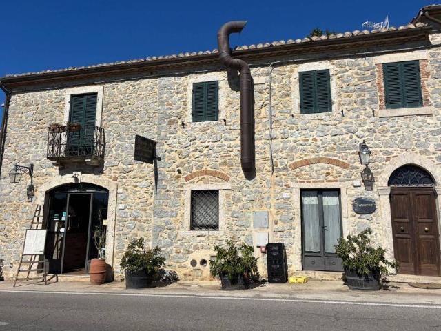 Rustico in vendita a Unione di Comuni Montani Colline del Fiora, Manciano