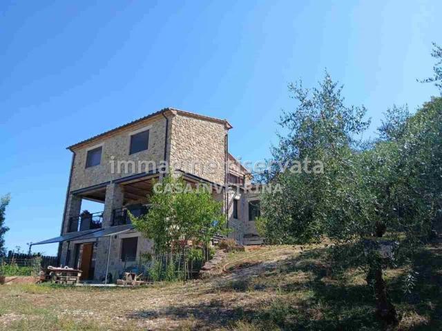 Rustico in vendita a Unione di Comuni Montani Colline del Fiora, Manciano