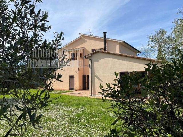 Rustico in vendita a Unione di Comuni Montani Colline del Fiora, Manciano