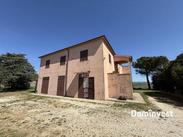 Rustico in vendita a Unione di Comuni Montani Colline del Fiora, Manciano