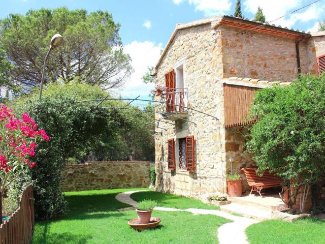 Rustico in vendita a Unione di Comuni Montani Colline del Fiora, Manciano