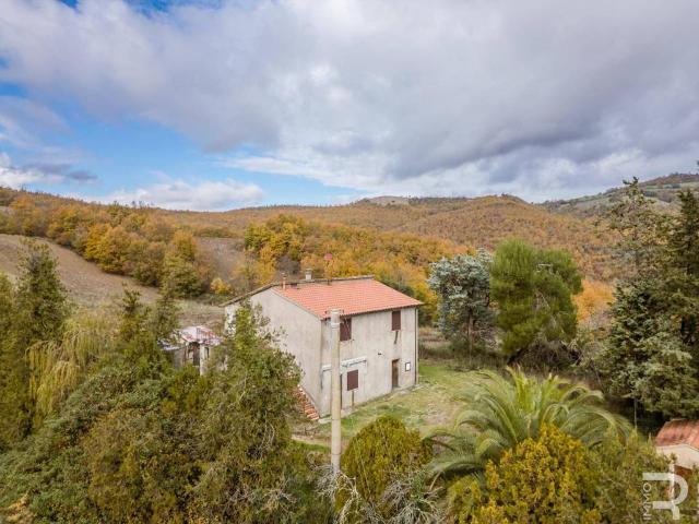 Rustico in vendita a Unione di Comuni Montani Colline del Fiora, Manciano