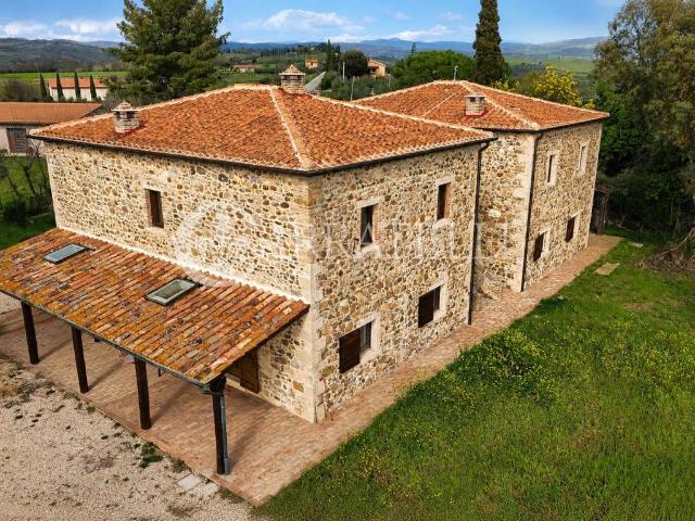 Rustico in vendita a Unione di Comuni Montani Colline del Fiora, Manciano
