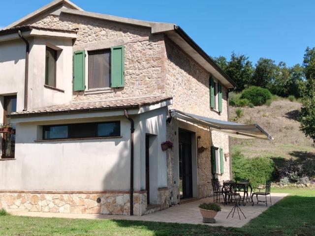 Rustico in vendita a Unione di Comuni Montani Colline del Fiora, Manciano