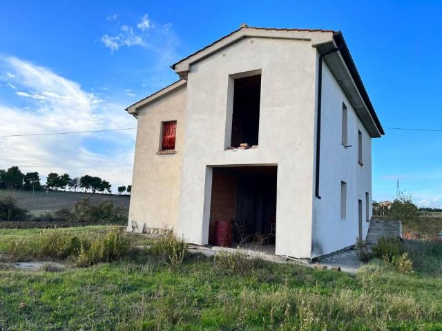 Rustico in vendita a Unione di Comuni Montani Colline del Fiora, Manciano